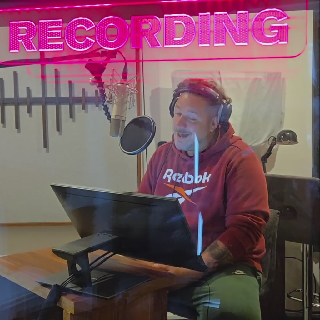 PŘEDPRODEJ: Audiokniha Stripáče a Hampejzy - namluvil Michal Holán